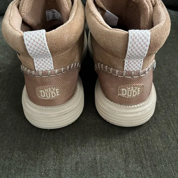 Hey Dude Women’s Suede Reyes Boot 9 - Picture 5 of 6